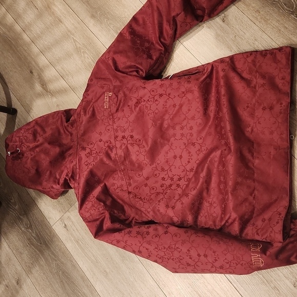 Betty Ride Winter Jacket - Picture 4 of 10